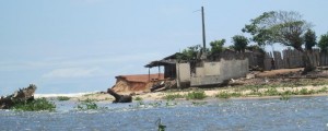 Article : Lahou Kpanda, une île qui va disparaître…
