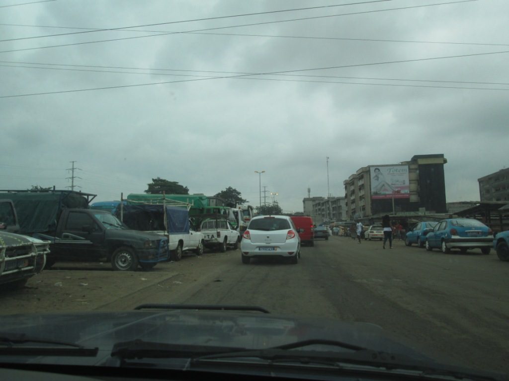 Article : A.D.O, la gare s’est transportée sur la route