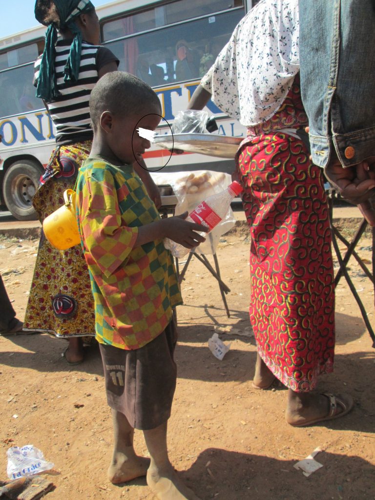 Article : Les garibous, ces enfants mendiants sans droits